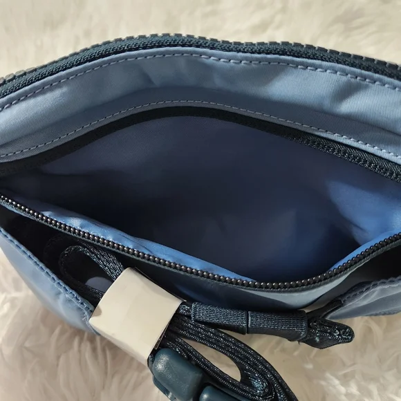 lululemon clear everywhere belt bag NWT Lululemon Clear Belt Bag 1L Perfect For Stadiums And Concert Venues